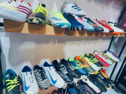 عکس فروشگاه لوازم ورزشی ایده‌آل