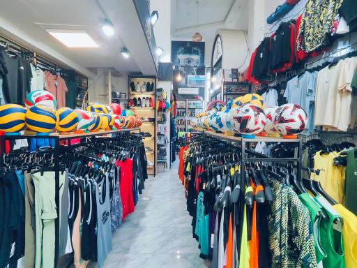 عکس فروشگاه لوازم ورزشی ایده‌آل