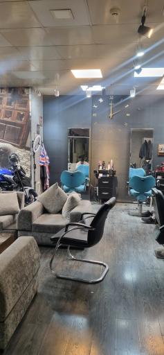 عکس آرایشگاه مردانه آریا