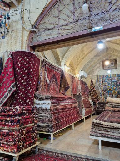 عکس بازار وکیل