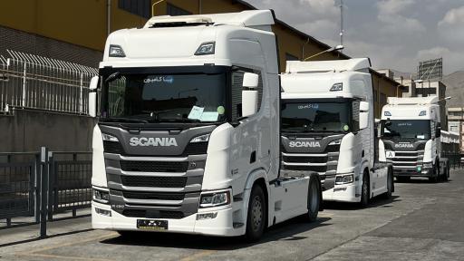 عکس نمایشگاه کامیون بادروج بندرعباس 