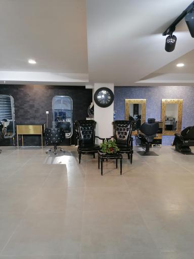 عکس سالن زیبایی و آکادمی پریا