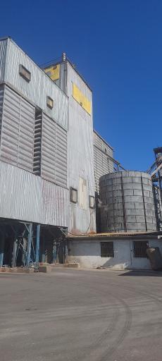 عکس کارخانه تولید دان اجداد زربال