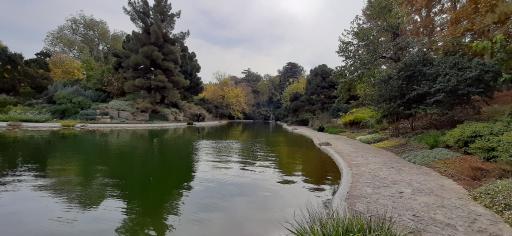 عکس دریاچه باغ گیاه‌شناسی تهران