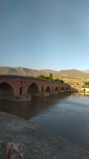 عکس پل تاریخی قشلاق( سد وحدت)