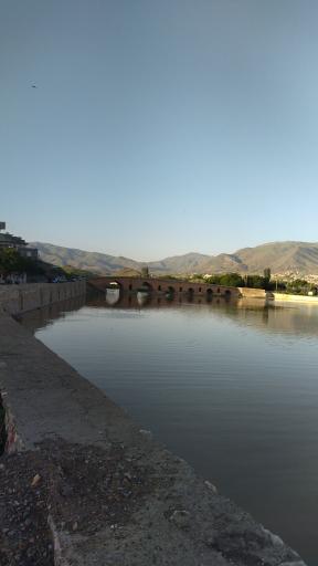 عکس پل تاریخی قشلاق( سد وحدت)