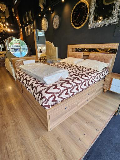 عکس آیینه هنر