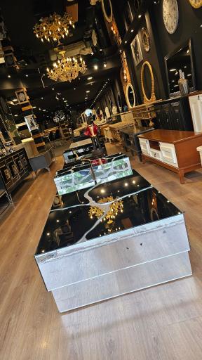 عکس آیینه هنر