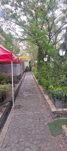 عکس باغ رستوران گل سنگ