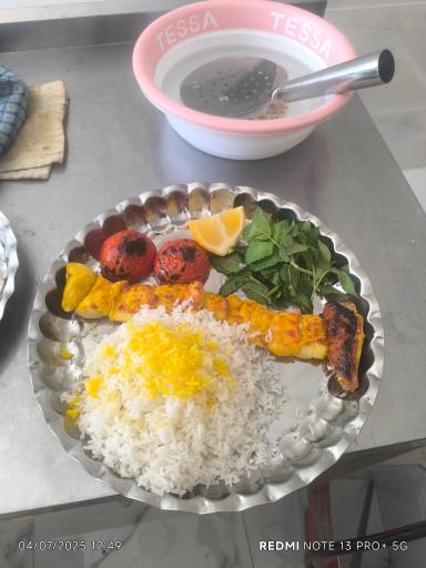 عکس کبابی سر آشپز 