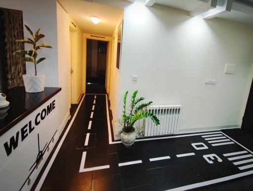 عکس آژانس هواپیمایی ربوبوک