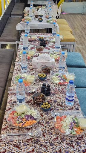 مجموعه غذایی رستوران و فست فود شب نشین