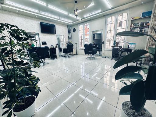 عکس ارایشگاه آرا استایل