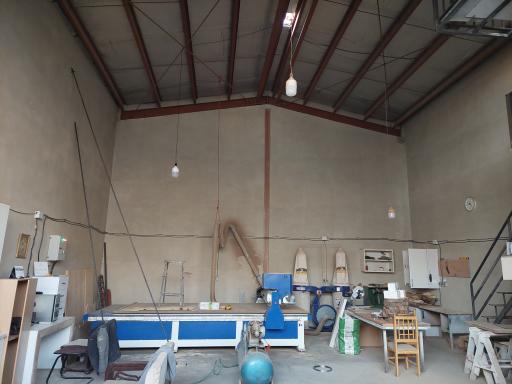 عکس کارگاه خدمات cnc چوبنسی