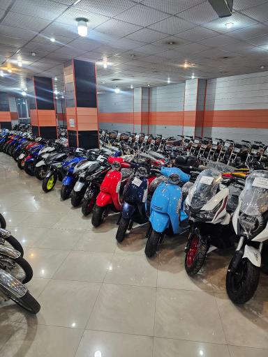 عکس فروشگاه موتورسیکلت محمدحسینی