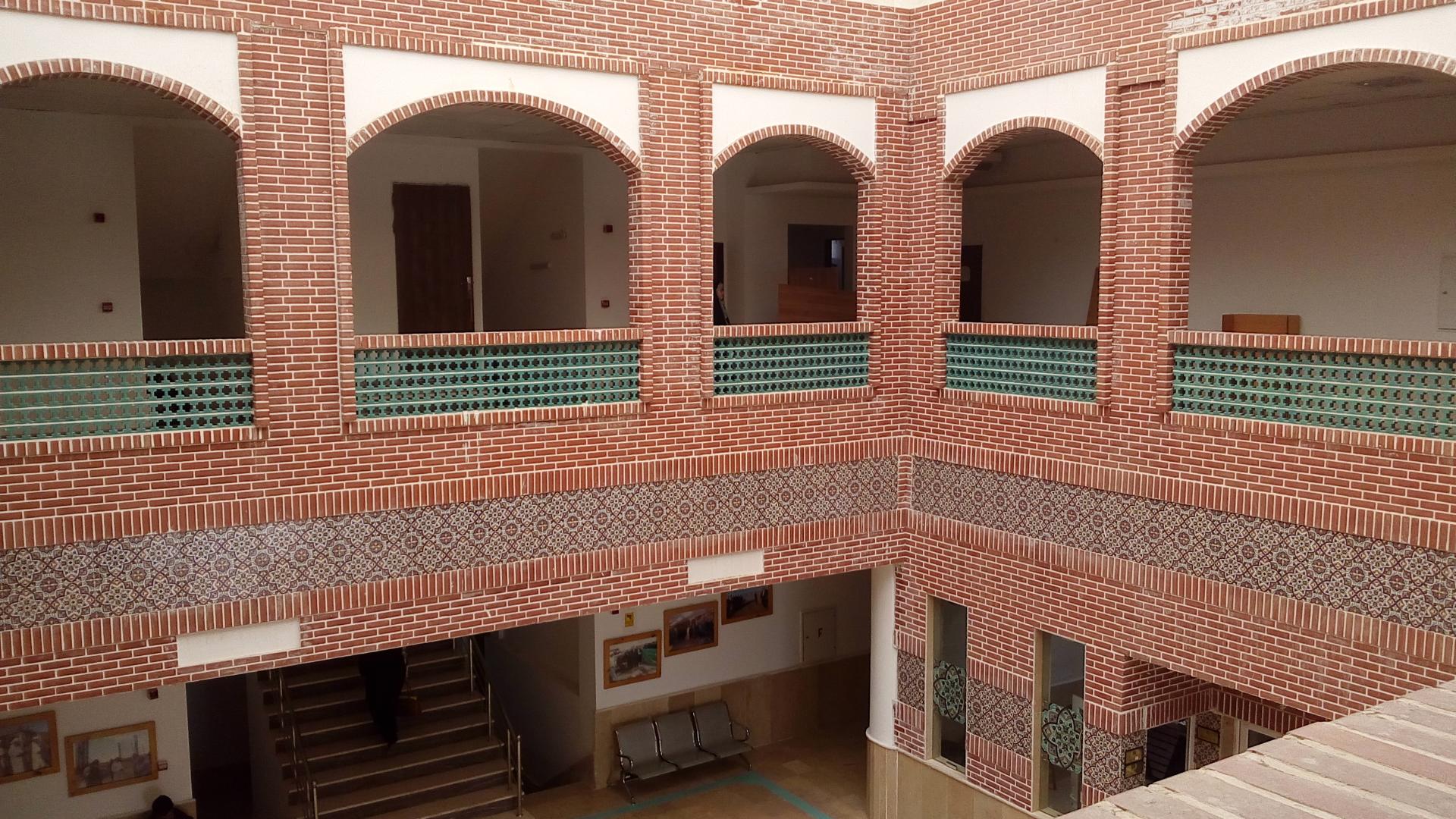 عکس دانشکده علوم قرآنی