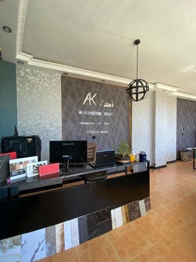 کاغذ دیواری و تزئینات داخلی آک