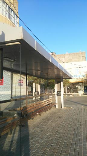 عکس ایستگاه اتوبوس میدان بوستان