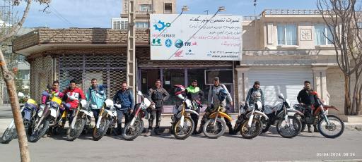 عکس تعمیرگاه موتورسیکلت