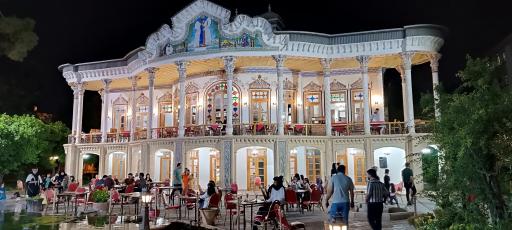 عکس حوض عمارت شاپوری 