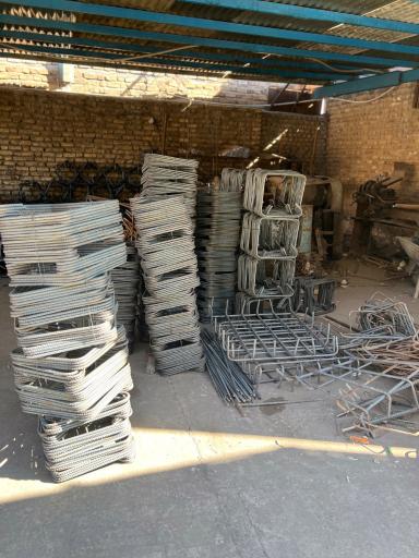 عکس آهن آلات خنجری