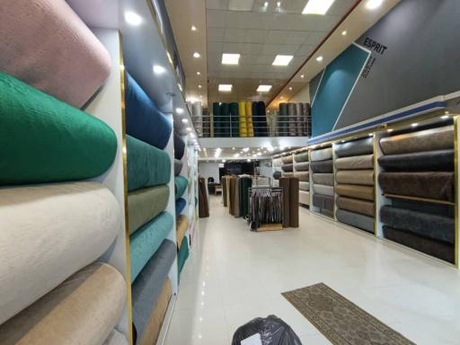 عکس ابزار و پارچه مبل چاره جو