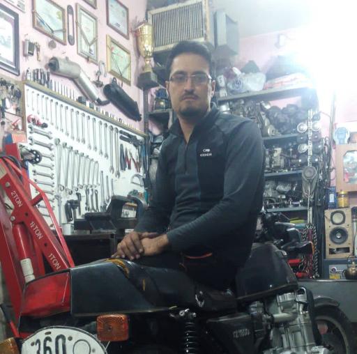 عکس تعمیرگاه موتورسیکلت