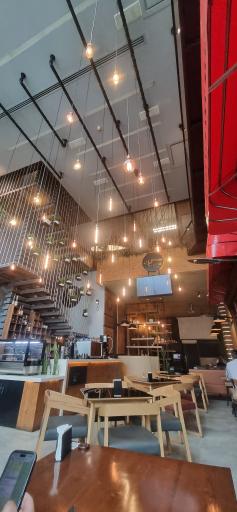 عکس کافه و رستوران سیرو