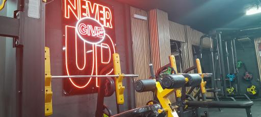 عکس باشگاه بدنسازی آناتومی