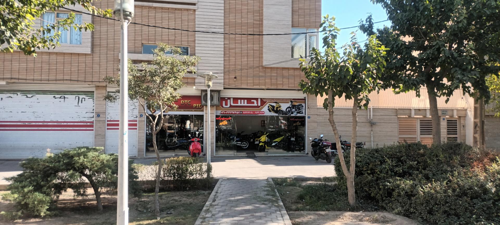 عکس تعمیرگاه موتور سیکلت احسان