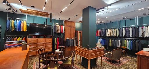عکس بوتیک گالری جلال