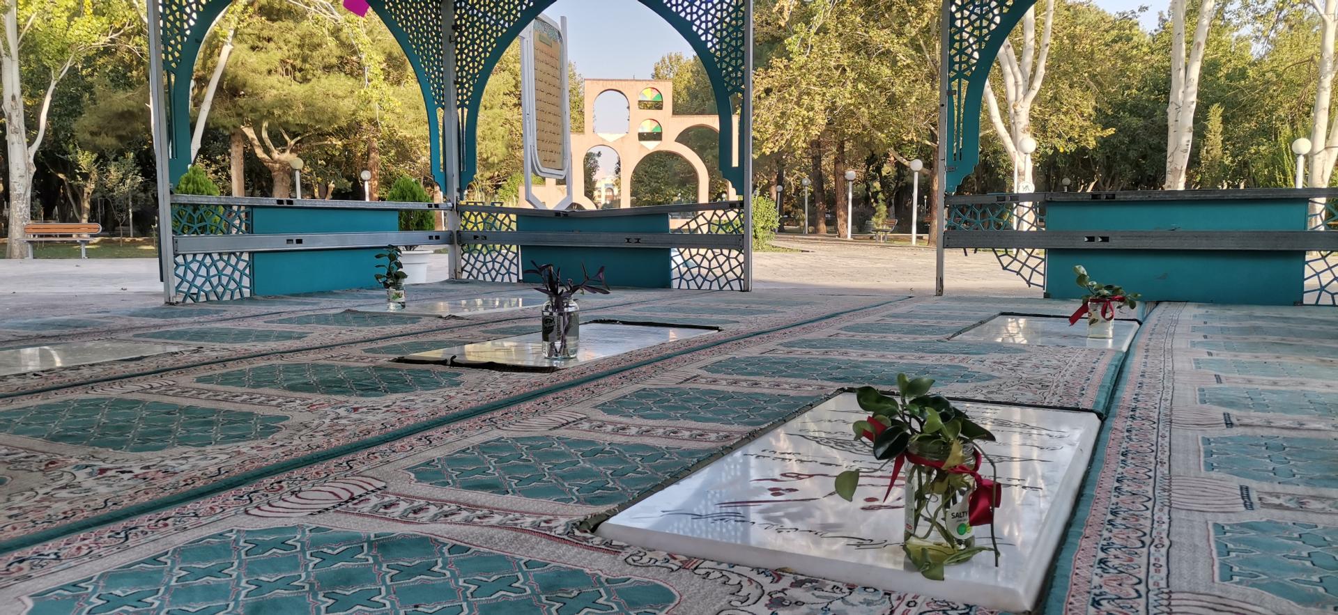 عکس یادمان شهدا گمنام دفاع مقدس