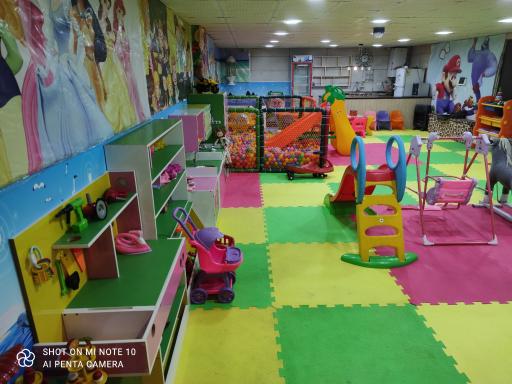 عکس خانه بازی باب اسفنجی