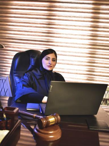 عکس دفتر وکالت پرستو رحیمیان ثابت