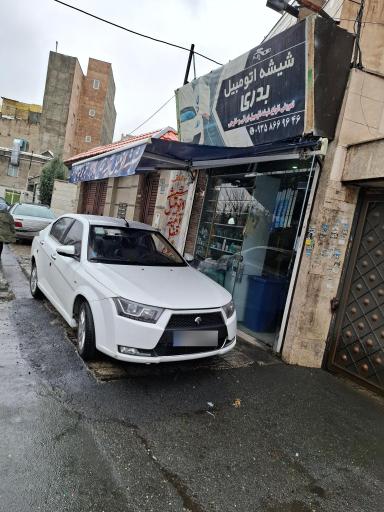 عکس شیشه اتومبیل بدری