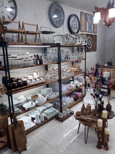 عکس گالری لارا