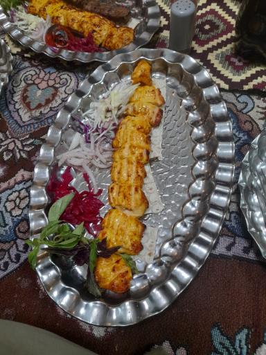 عکس سفره خانه سنتی بابا ماشالله 