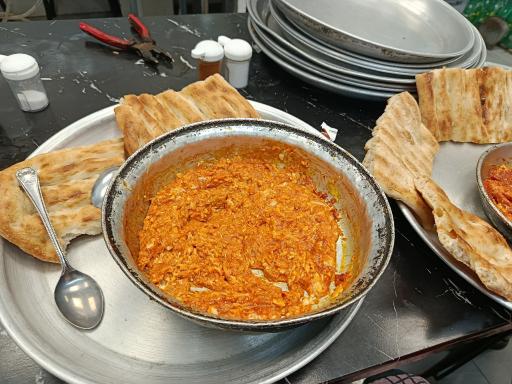 عکس دیزی سرای عمو حسن