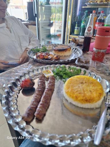 عکس غذاخوري ننجون