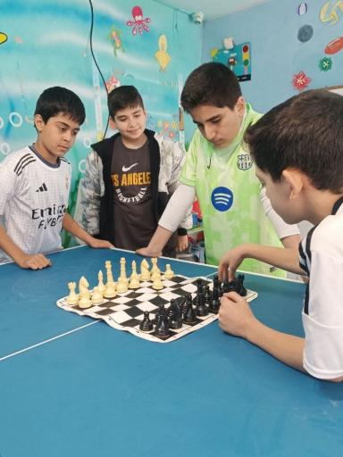 عکس دبستان و پیش دبستانی غیر دولتی پسرانه اندیشمندان پیشرو