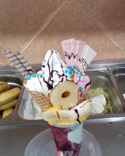 عکس بستنی اسمال مشتی