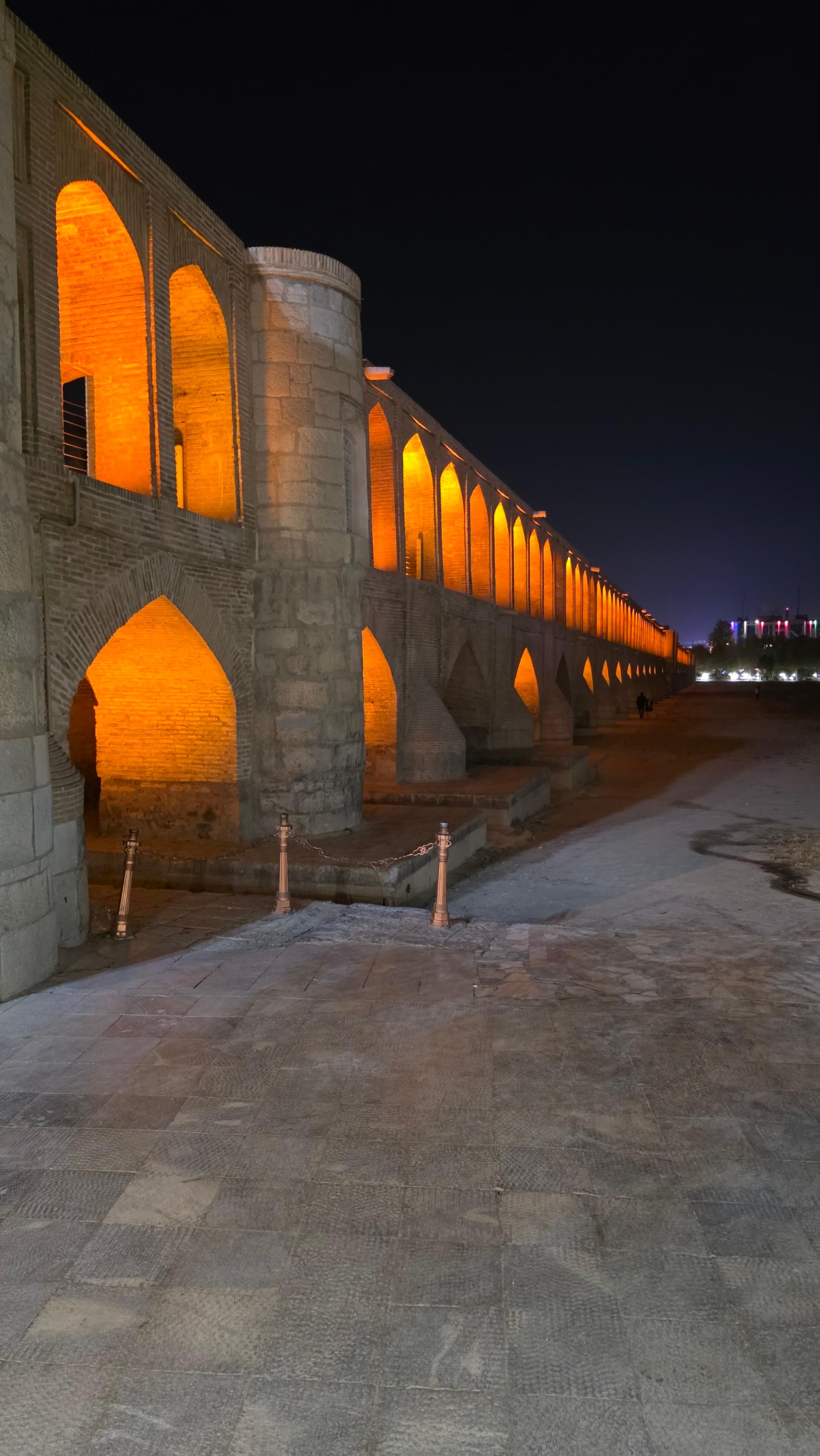 عکس سی و سه پل