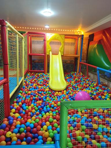 عکس خانه شادی بازینو