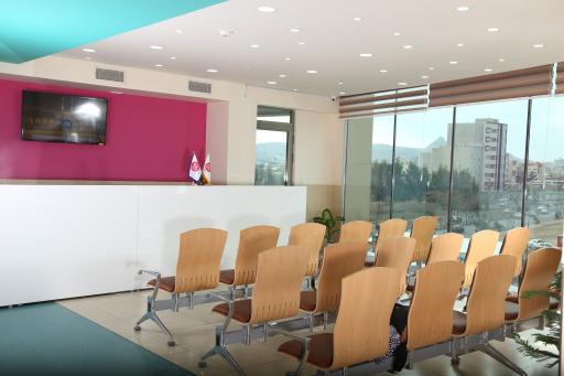 عکس آزمایشگاه نوین