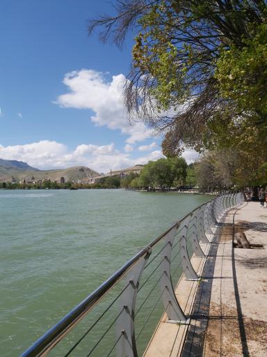 عکس دریاچه کیو