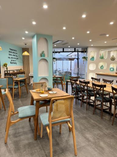 عکس کافه هارمونی