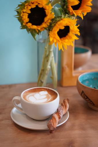 عکس کافه هارمونی