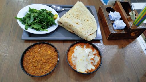 عکس کافه عدسی پناهنده شعبه قیام