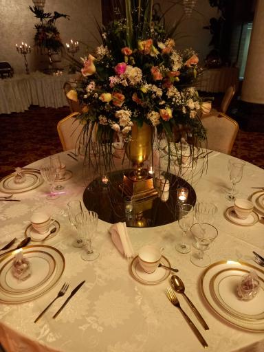 تالار پذیرایی لوتوس