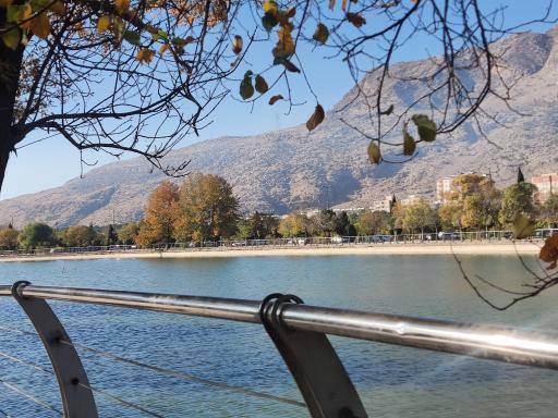 عکس دریاچه کیو